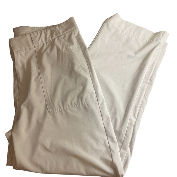 Athleta Pants - ATHLETA Size 8 Gray Utility Cargo Trousers with Side Zip Pockets Great Condition